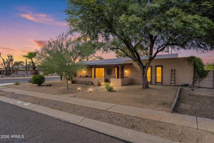 3602 E DESERT COVE Avenue, Phoenix, AZ