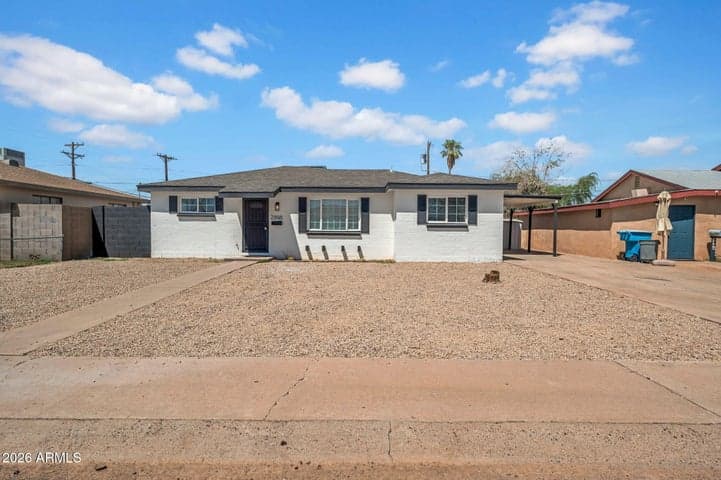 2866 W DIANA Avenue, Phoenix, AZ