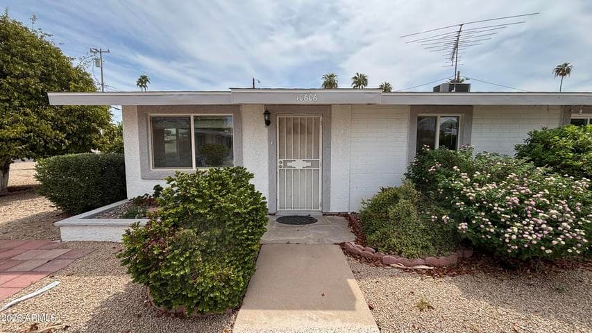 10606 W OAKMONT Drive, Sun City, AZ