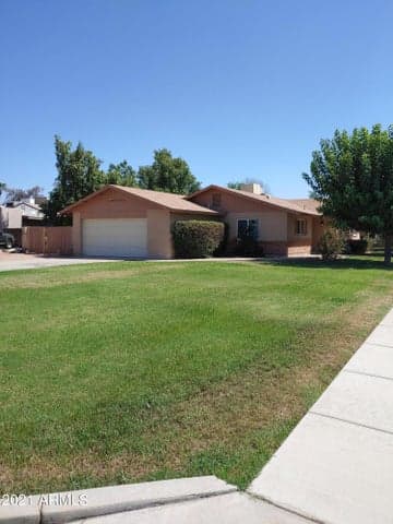 305 S Monterey Street, Gilbert, AZ