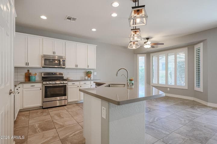 17929 W GLENHAVEN Drive, Goodyear, AZ