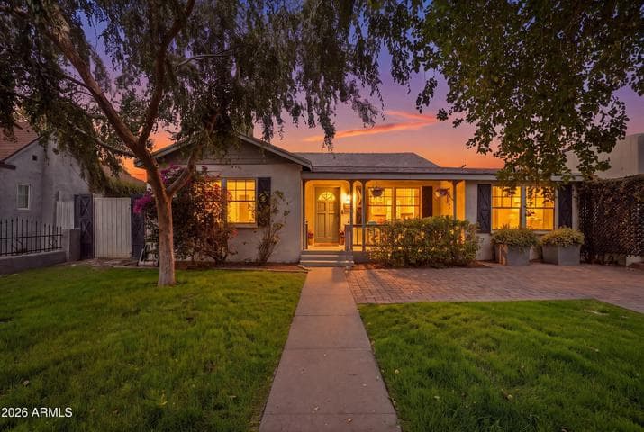 1522 W WILLETTA Street, Phoenix, AZ
