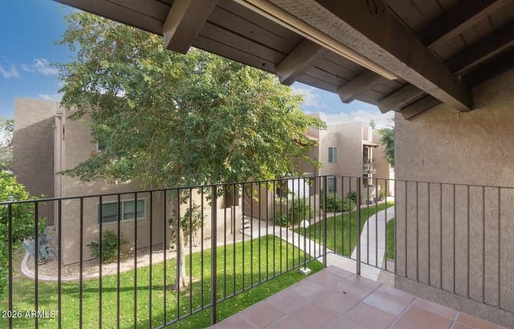 5525 E THOMAS Road #Q8, Phoenix, AZ