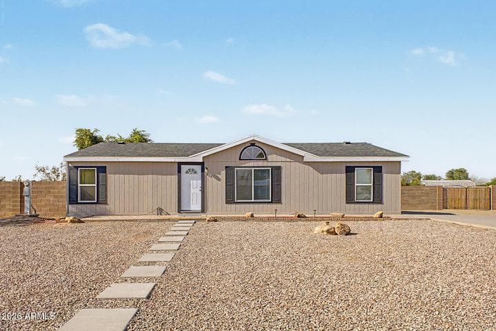 828 E Quentin Lane, San Tan Valley, AZ