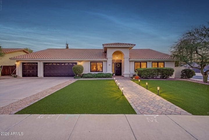 2833 E HERMOSA VISTA Drive, Mesa, AZ