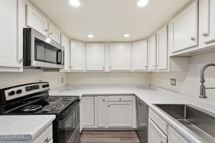 12440 N 20TH Street #106, Phoenix, AZ