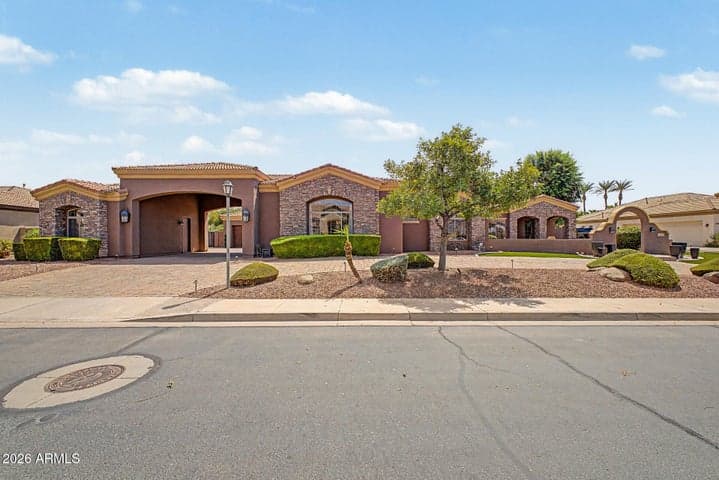 2675 E BARTLETT Place, Chandler, AZ