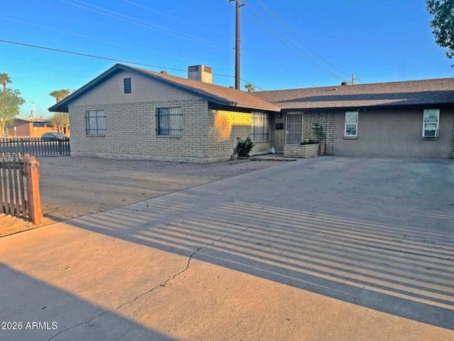 2301 W OCOTILLO Road, Phoenix, AZ