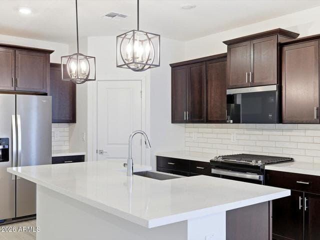 3648 N CAMDEN Drive, Florence, AZ