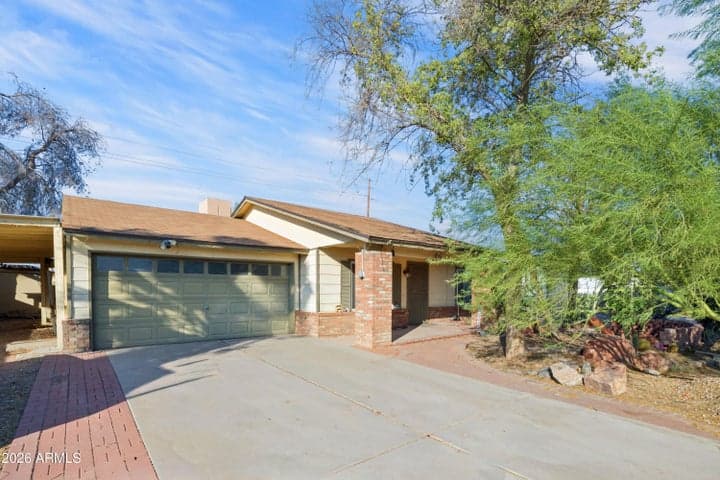 1148 W GREENWAY Drive, Tempe, AZ