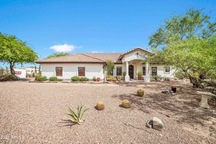 258 W YEARLING Road, Phoenix, AZ