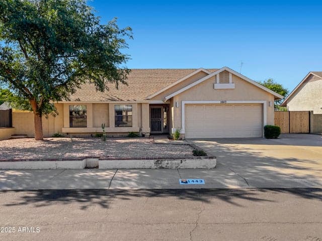 1443 E WICKIEUP Lane, Phoenix, AZ