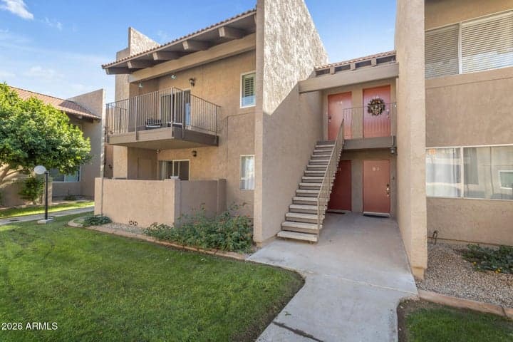 5525 E THOMAS Road #D5, Phoenix, AZ