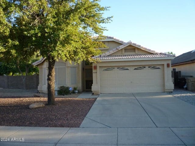 9139 W CANYON Drive, Peoria, AZ