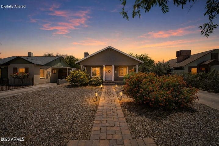 1645 W WILLETTA Street, Phoenix, AZ