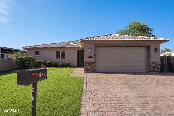 206 W RIO VISTA Lane, Avondale, AZ