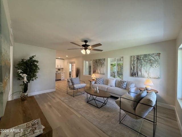 3005 E HUBBELL Street, Phoenix, AZ