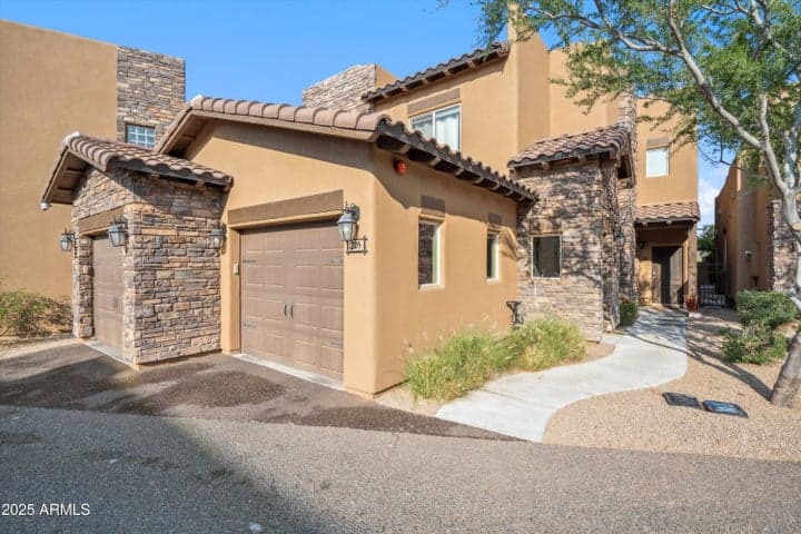 6145 E Cave Creek Road #203, Cave Creek, AZ