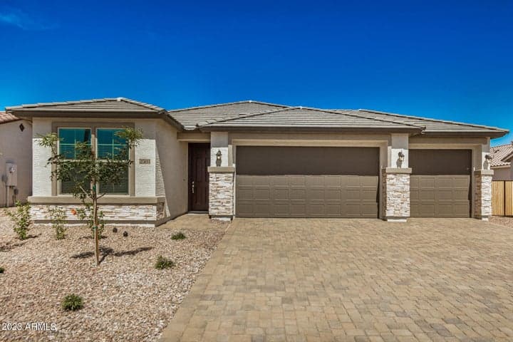 2503 S 180th Drive, Goodyear, AZ