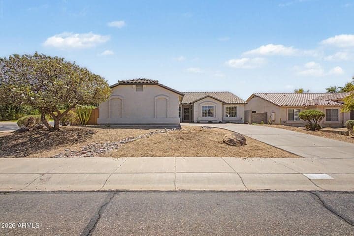1325 E CONSTANCE Way, Phoenix, AZ