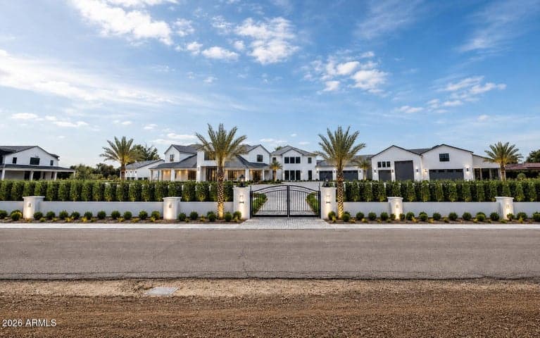 19601 E OCOTILLO Road, Queen Creek, AZ