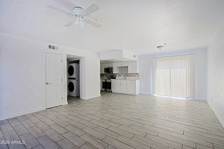 13205 N 21st Place #2, Phoenix, AZ