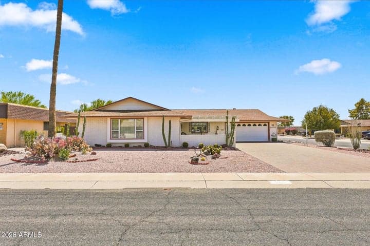11053 W PINE HOLLOW Drive, Sun City, AZ