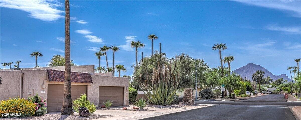 7813 E BUENA TERRA Way, Scottsdale, AZ