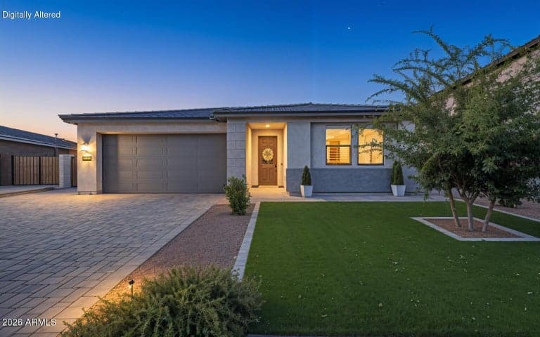 26428 N THORNHILL Drive, Peoria, AZ