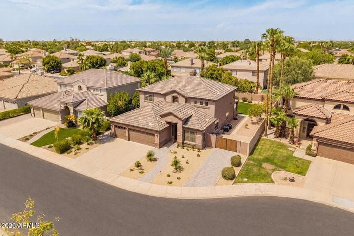 1550 E Saratoga Court, Gilbert, AZ
