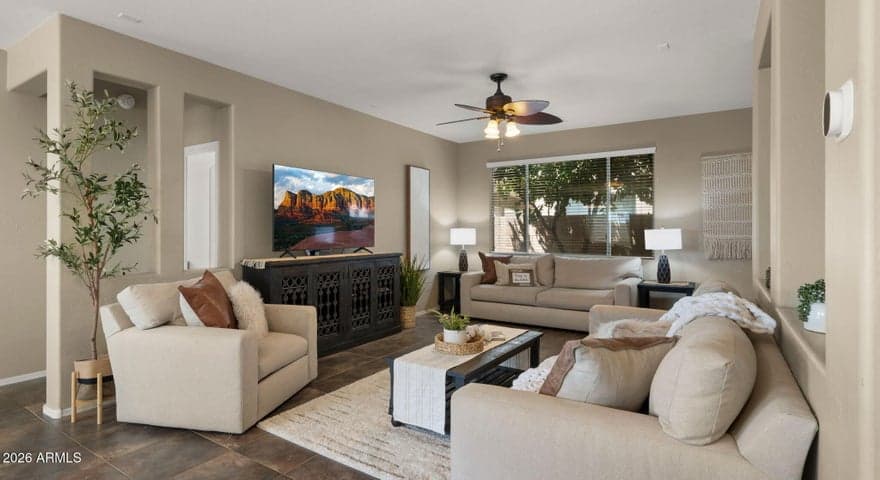 6602 S CARTIER Drive, Gilbert, AZ