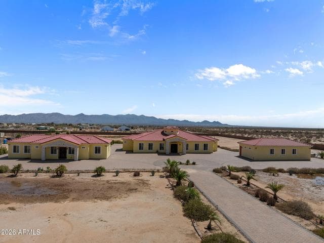 24235 W PINNACLE VISTA Lane, Wittmann, AZ