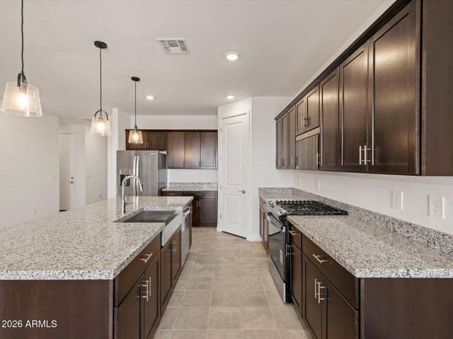 37430 W SAN ALVAREZ Avenue, Maricopa, AZ