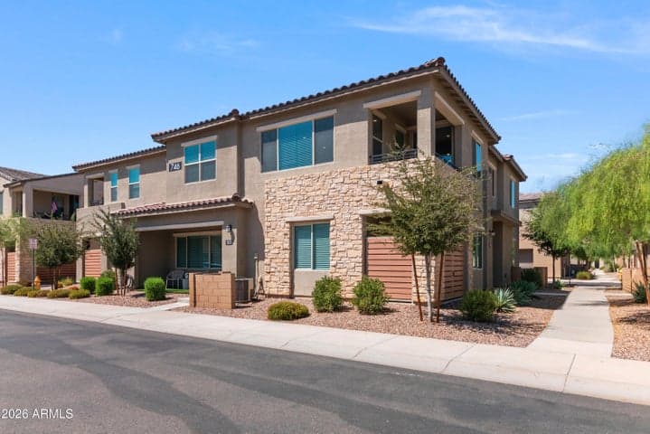 746 E Doral Avenue #Unit 201, Gilbert, AZ
