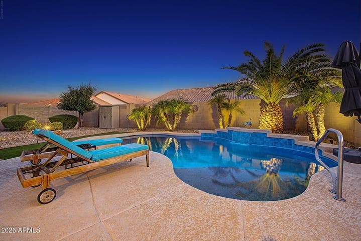 16385 W SOFT WIND Drive, Surprise, AZ