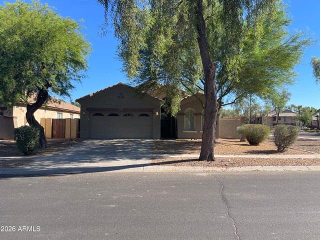 4626 E Murrieta Road, Gilbert, AZ