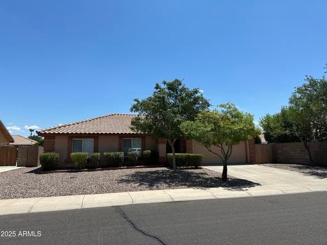 2213 S Tucana Lane, Gilbert, AZ