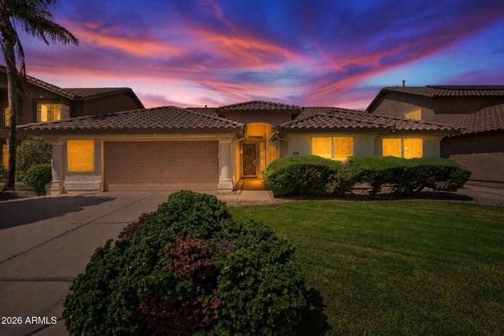 464 E BAYLOR Lane, Gilbert, AZ