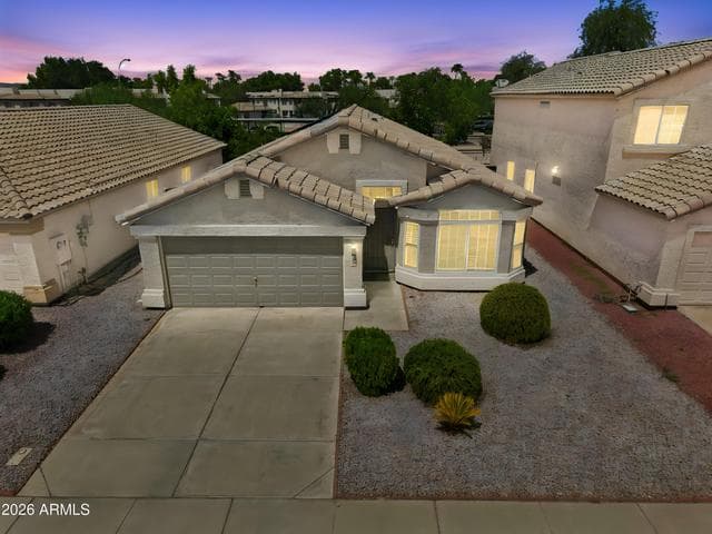 860 N CHOLLA Street, Chandler, AZ