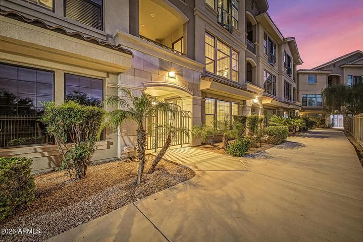 7275 N SCOTTSDALE Road #1017, Paradise Valley, AZ