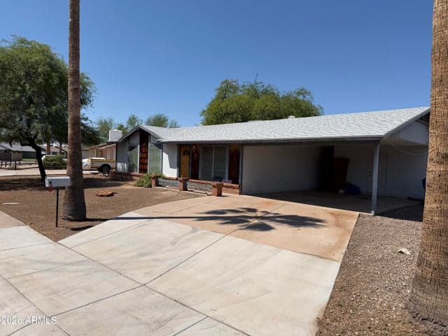 2568 E COMMONWEALTH Circle, Chandler, AZ