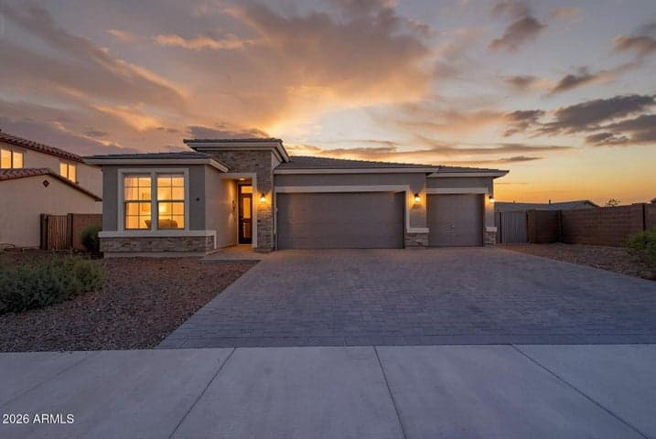 18025 W HILTON Avenue, Goodyear, AZ
