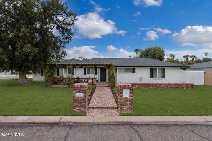 128 E Myrtle Avenue, Phoenix, AZ