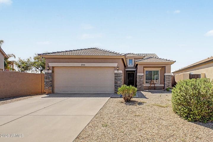 27928 N QUARTZ Drive, San Tan Valley, AZ