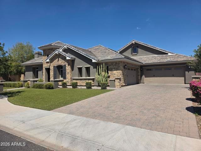 2174 E MEAD Drive, Gilbert, AZ