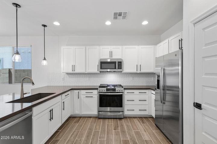 8827 W PASADENA Avenue, Glendale, AZ