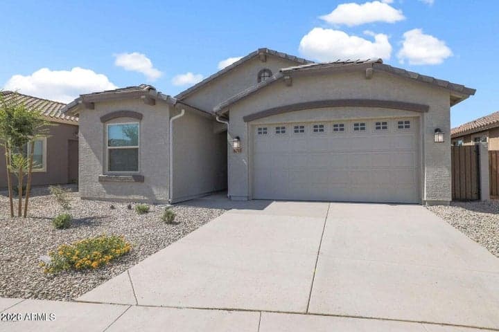 16514 W CHARLOTTE Drive, Surprise, AZ