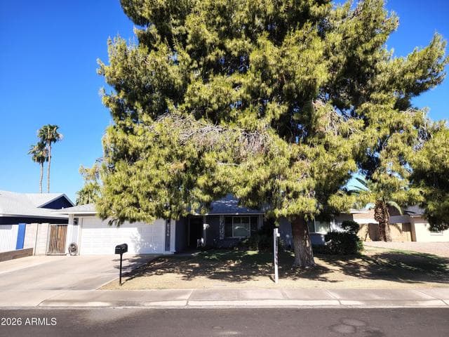 6756 S Oak Street, Tempe, AZ