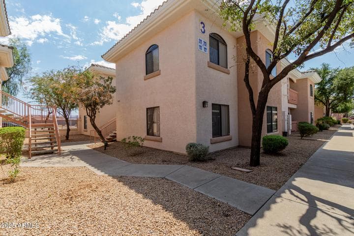 10030 W INDIAN SCHOOL Road #111, Phoenix, AZ