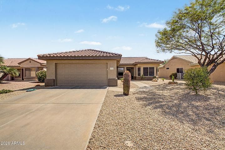 15121 W WOODRIDGE Drive, Surprise, AZ